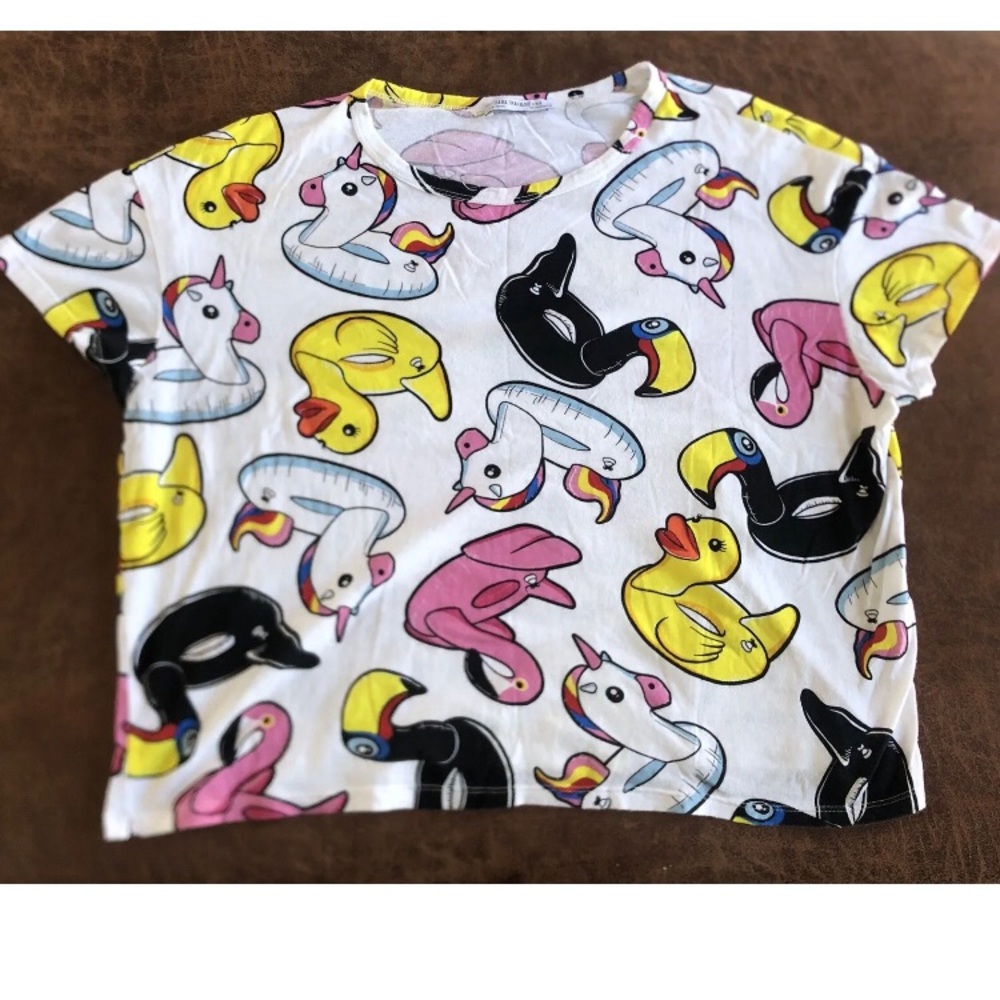 ZARA Trafaluc T-shirt Cropped Size Small short sleeves